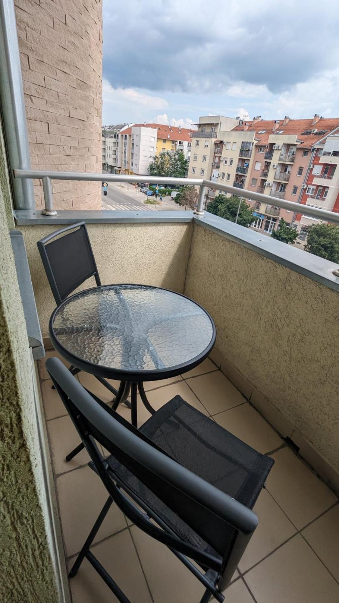 Poesia Apartment Novi Sad Exteriör bild
